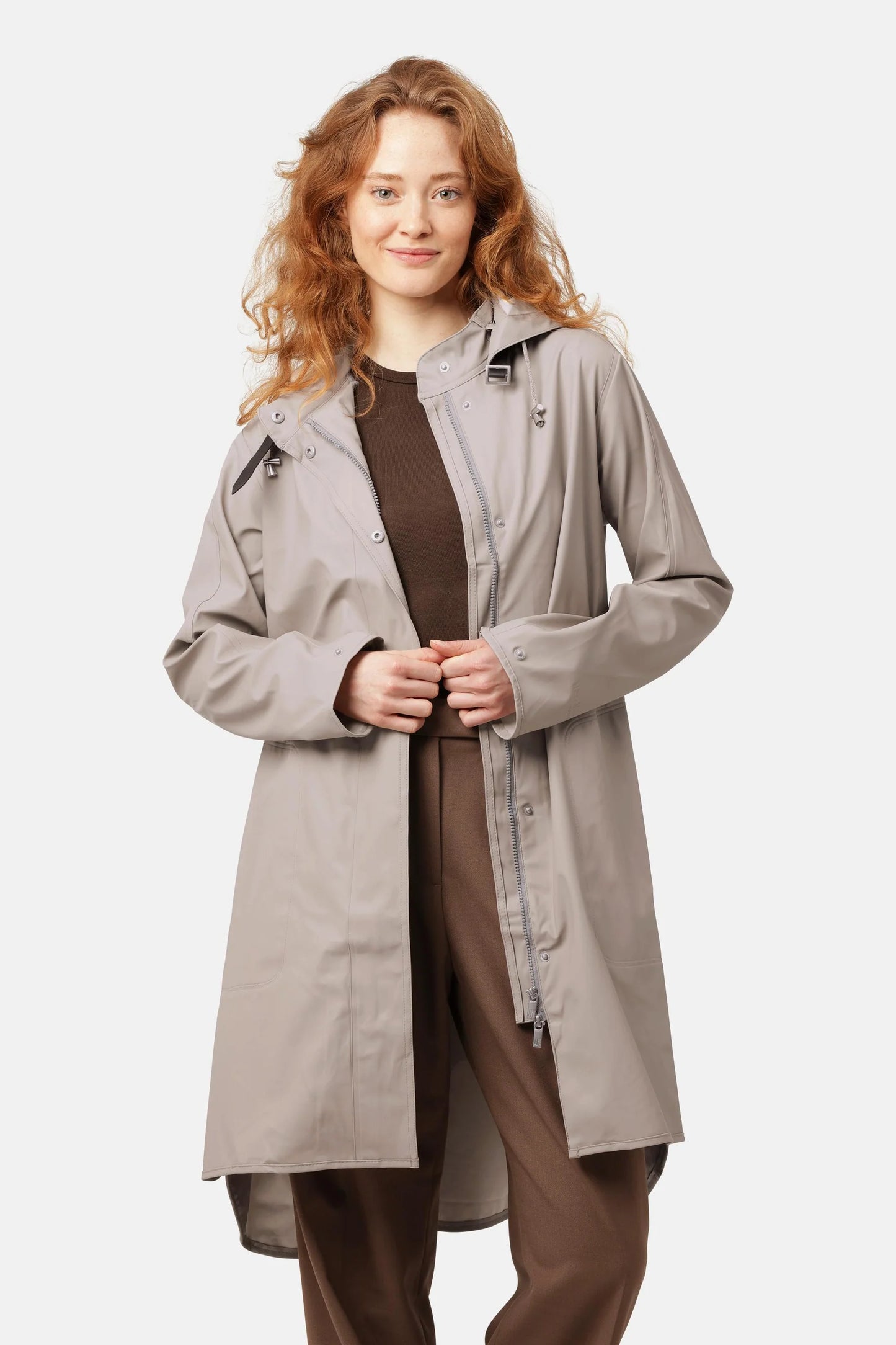 SKU: RAIN71.149.34
Light Raincoat - Atmosphere