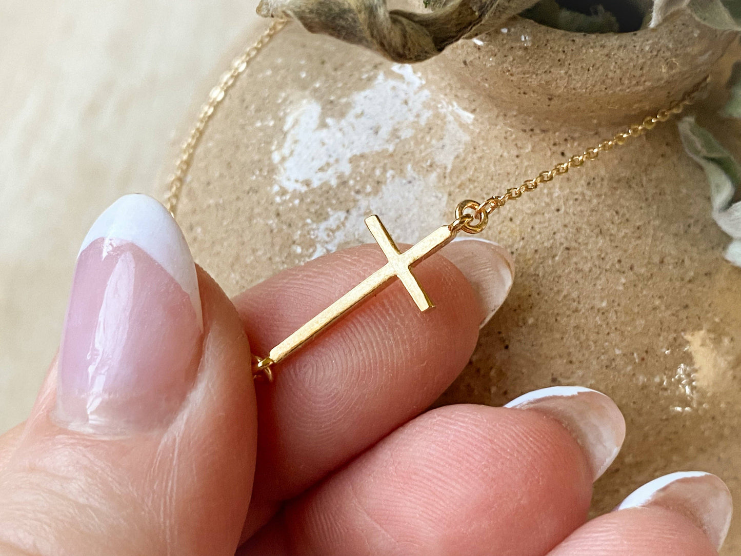 Agaveh Girl The Faith Necklace Gold