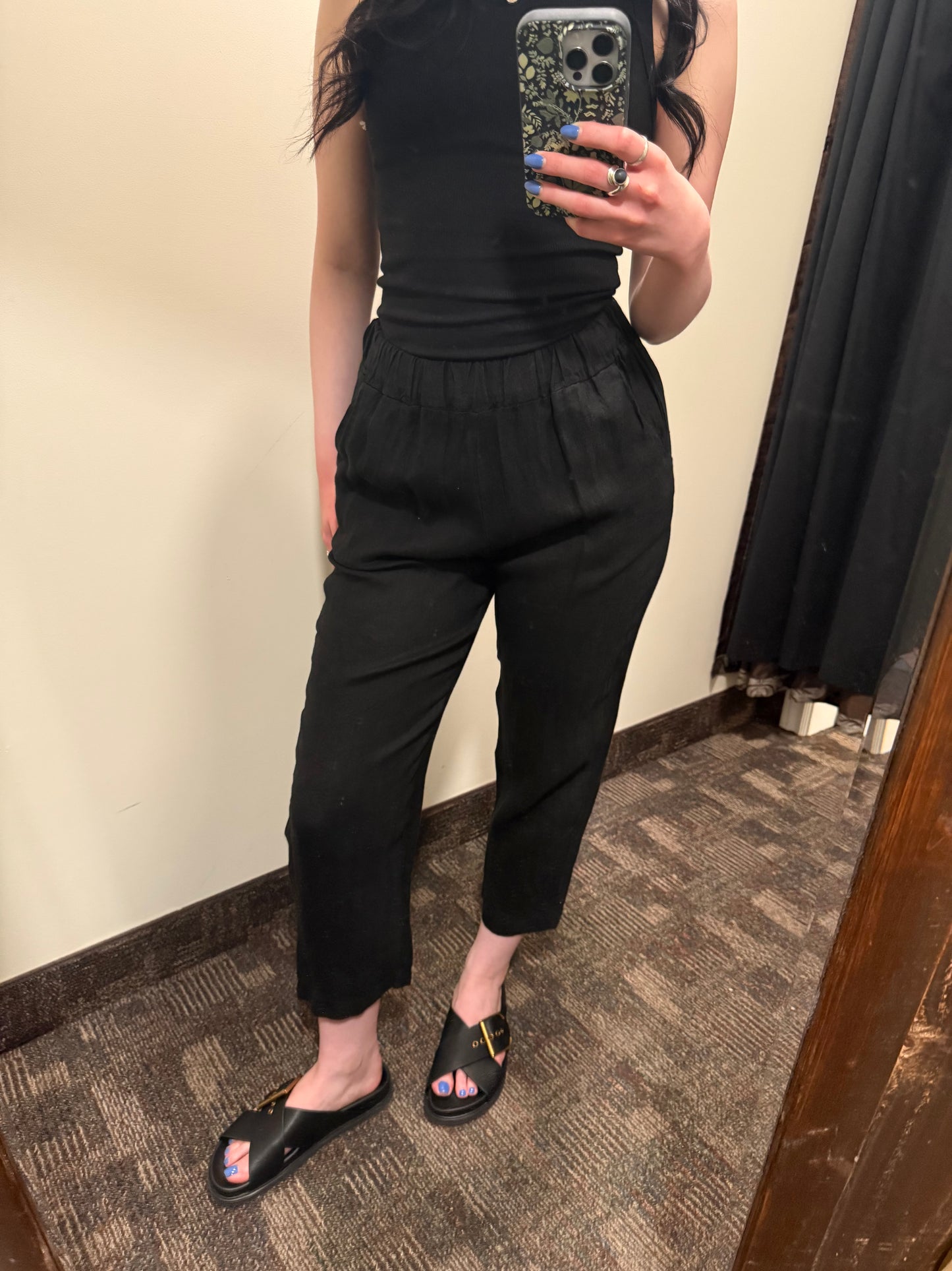 Pistache Linen Barrel Pants Black