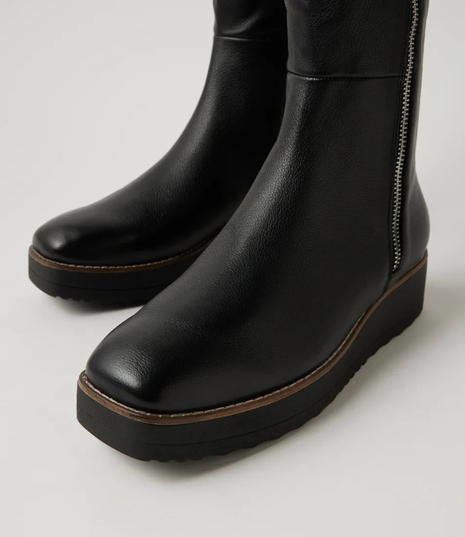 Django & Juliette Dyla Calf Leather Boots Black