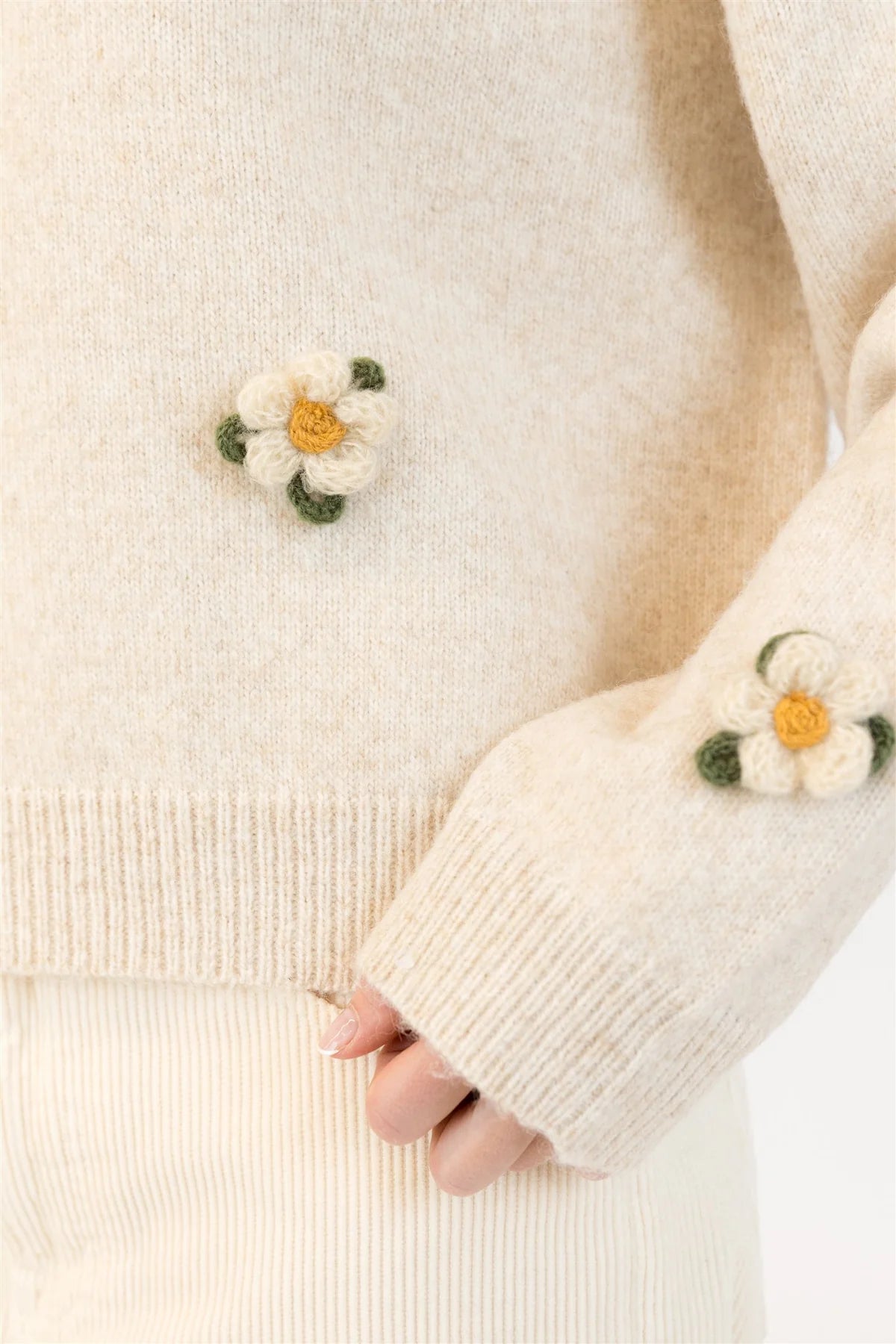 Lyla & Luxe Holly Flower Sweater