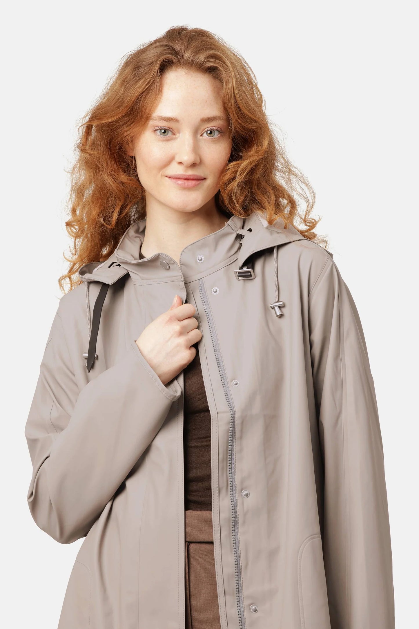 SKU: RAIN71.149.34
Light Raincoat - Atmosphere