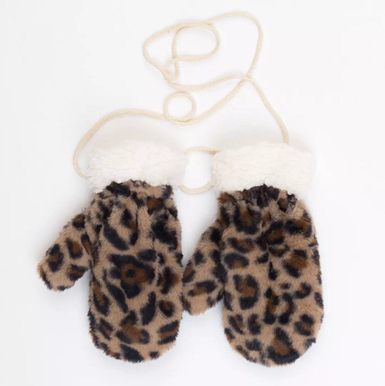 Lyla & Luxe Leopard Mittens
