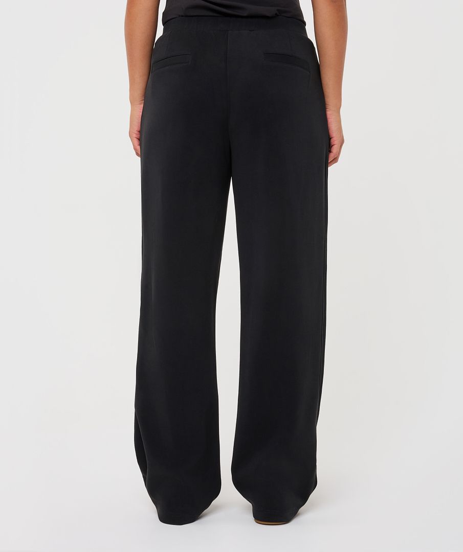 Esqualo Modal Pleat Pants Black