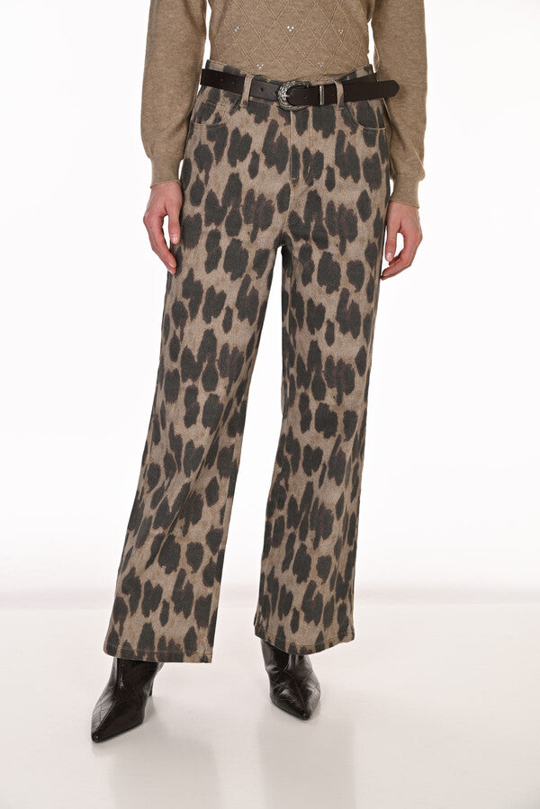 Frank Lyman Leopard Print Belted Trousers