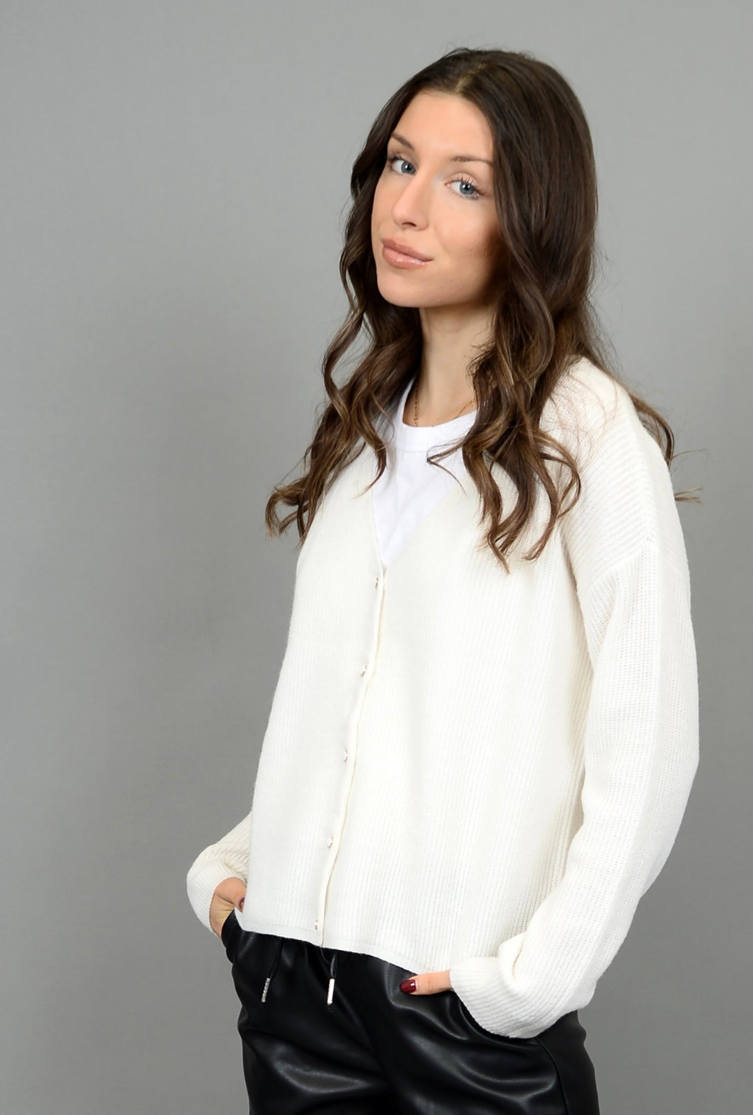 Jenera Long Sleeve V-Neck Cardigan