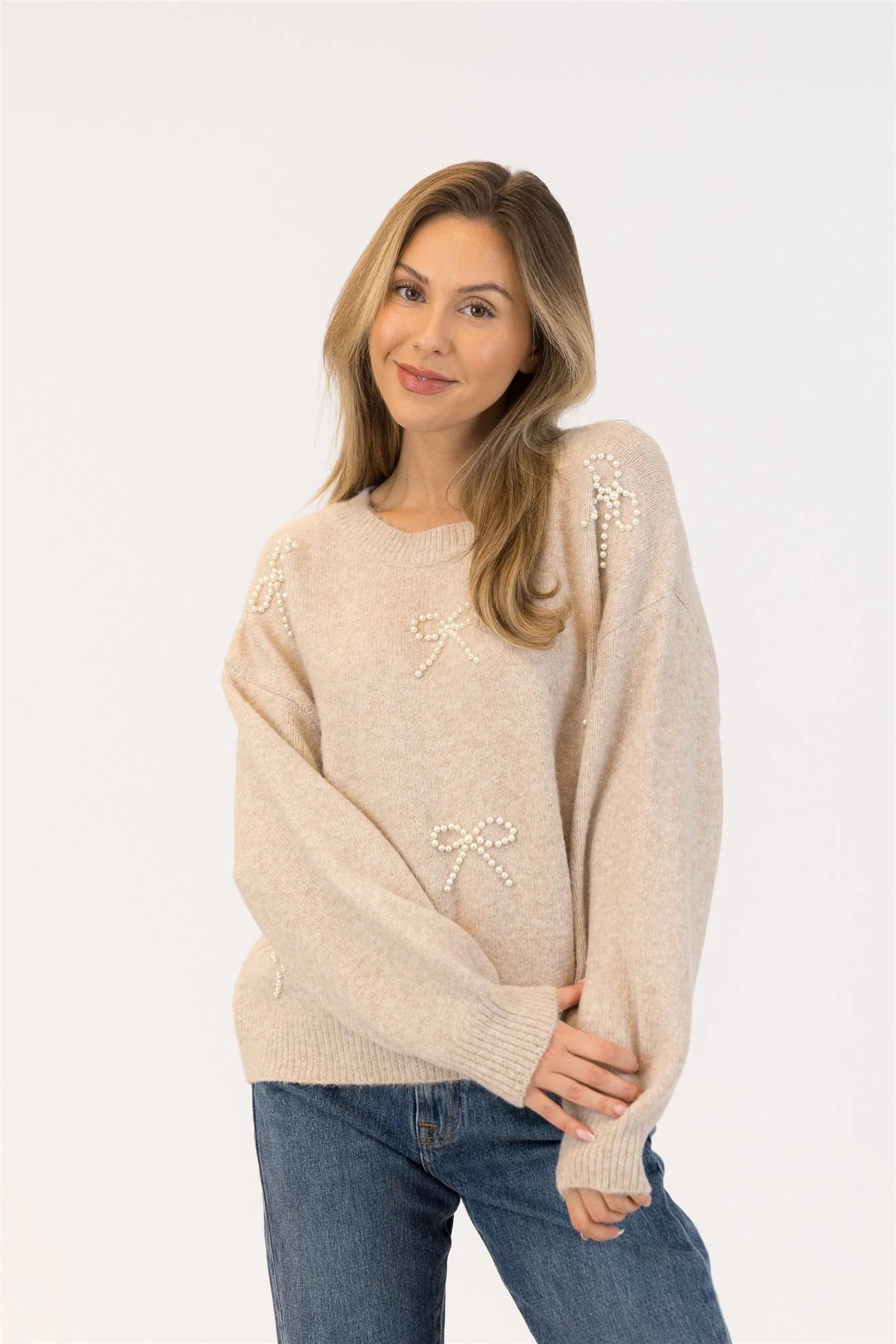 Lyla & Luxe Bows Sweater Beige