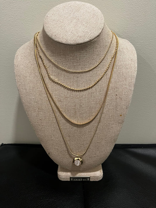 Merx Four Chain Pendant Gold Necklace