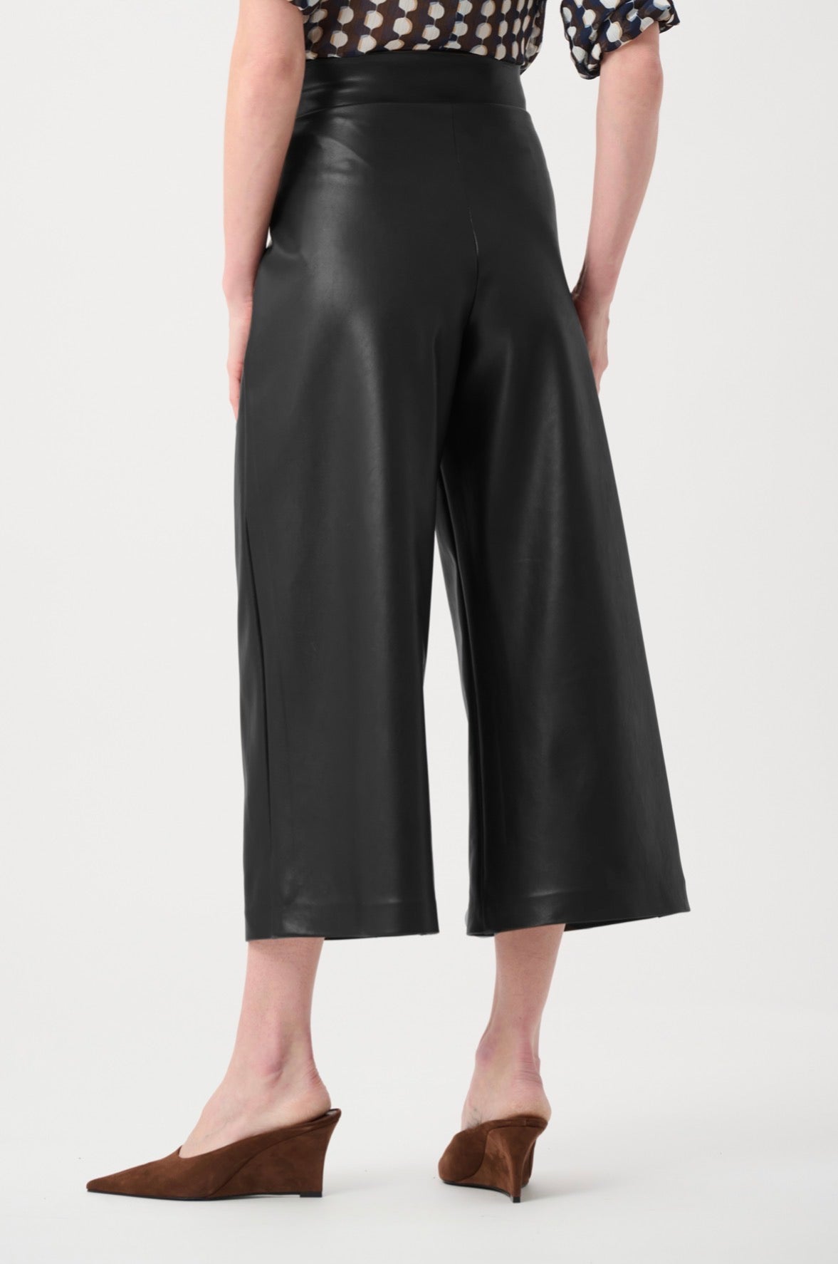 Joseph Ribkoff Leatherette Pull-On Culotte Pants Black 263096