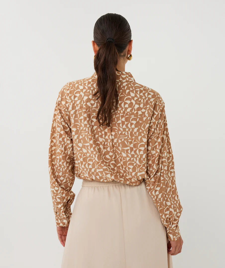Esqualo Button Up Printed Blouse Cappucino