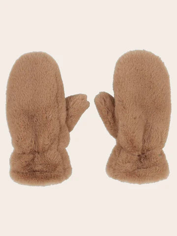 SOFT LOEVENICH GLOVES MADE FROM FAUX FUR
