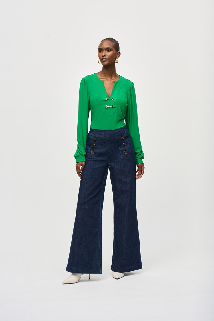 High-Rise Wide Leg Denim Pants
243900
Magazine Style