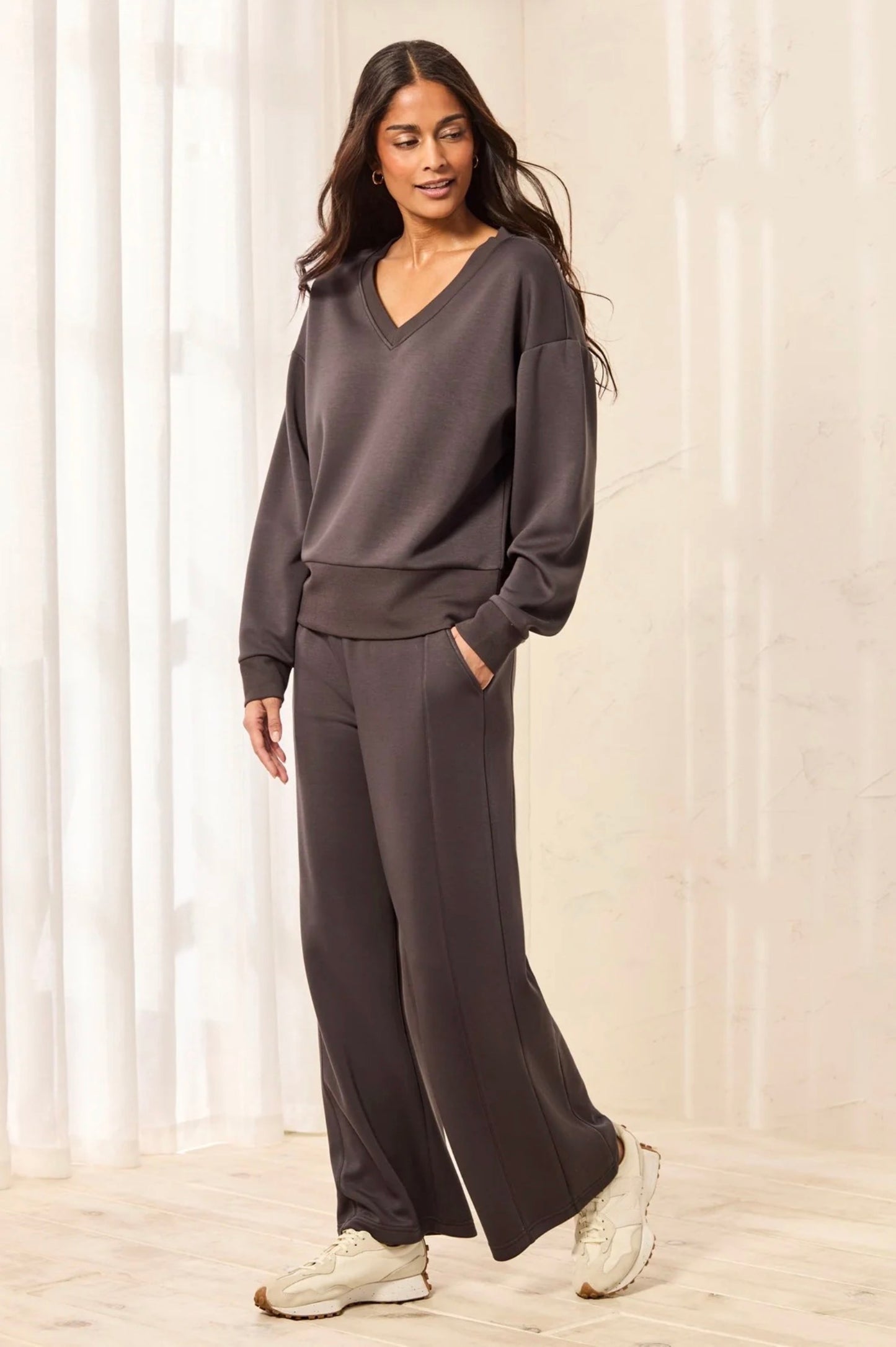 Tribal Techno Lux V-Neck Pullover Tornado