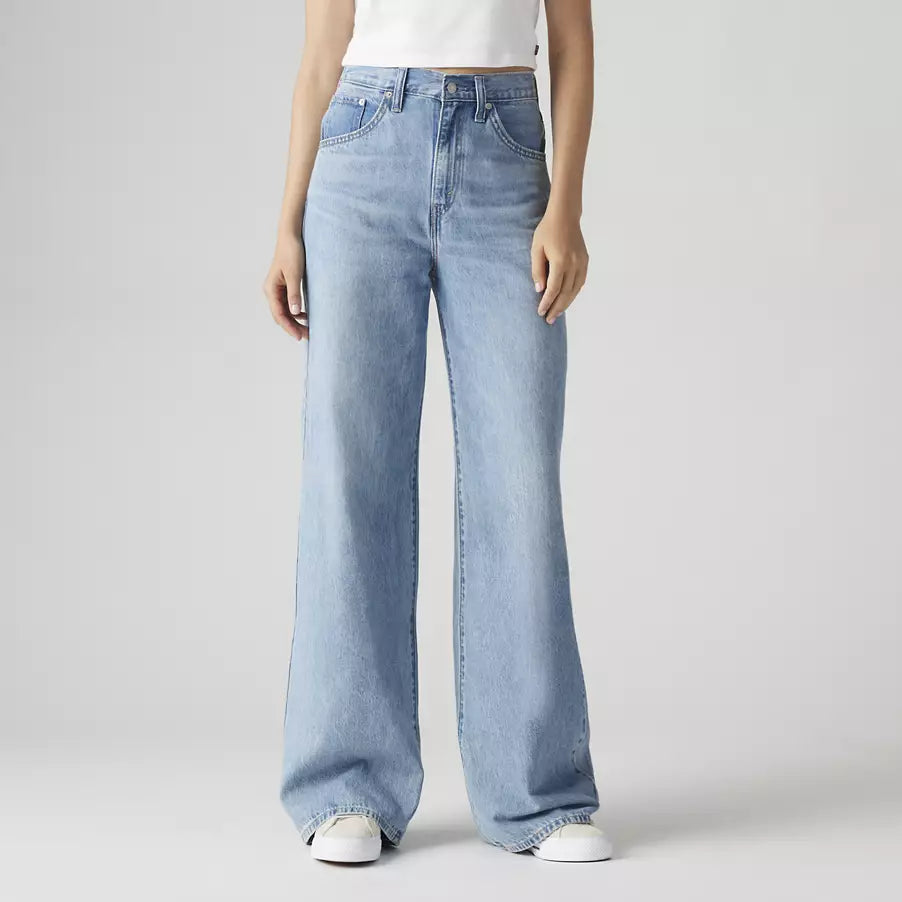 Levi’s Cinch Baggy Jeans
