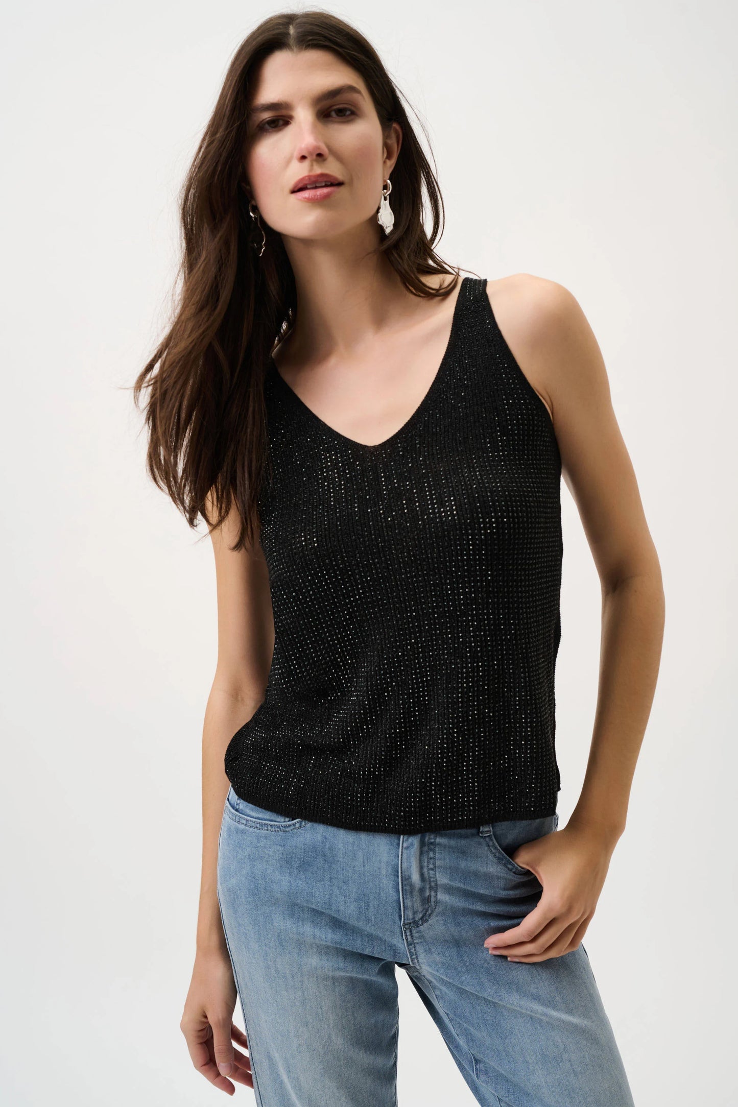Metallic Knitted Camisole with Rhinestones
252915CO
Essential / Must-Have Hots