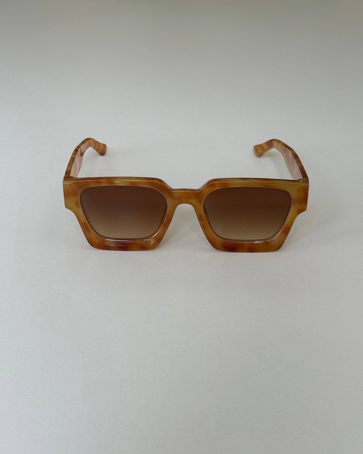 Les Trouvailles De Jen Caramel Sunnies