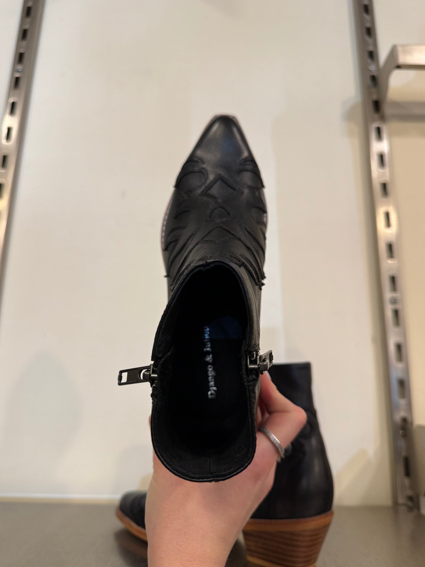 Django & Juliette Ediee Boot Black