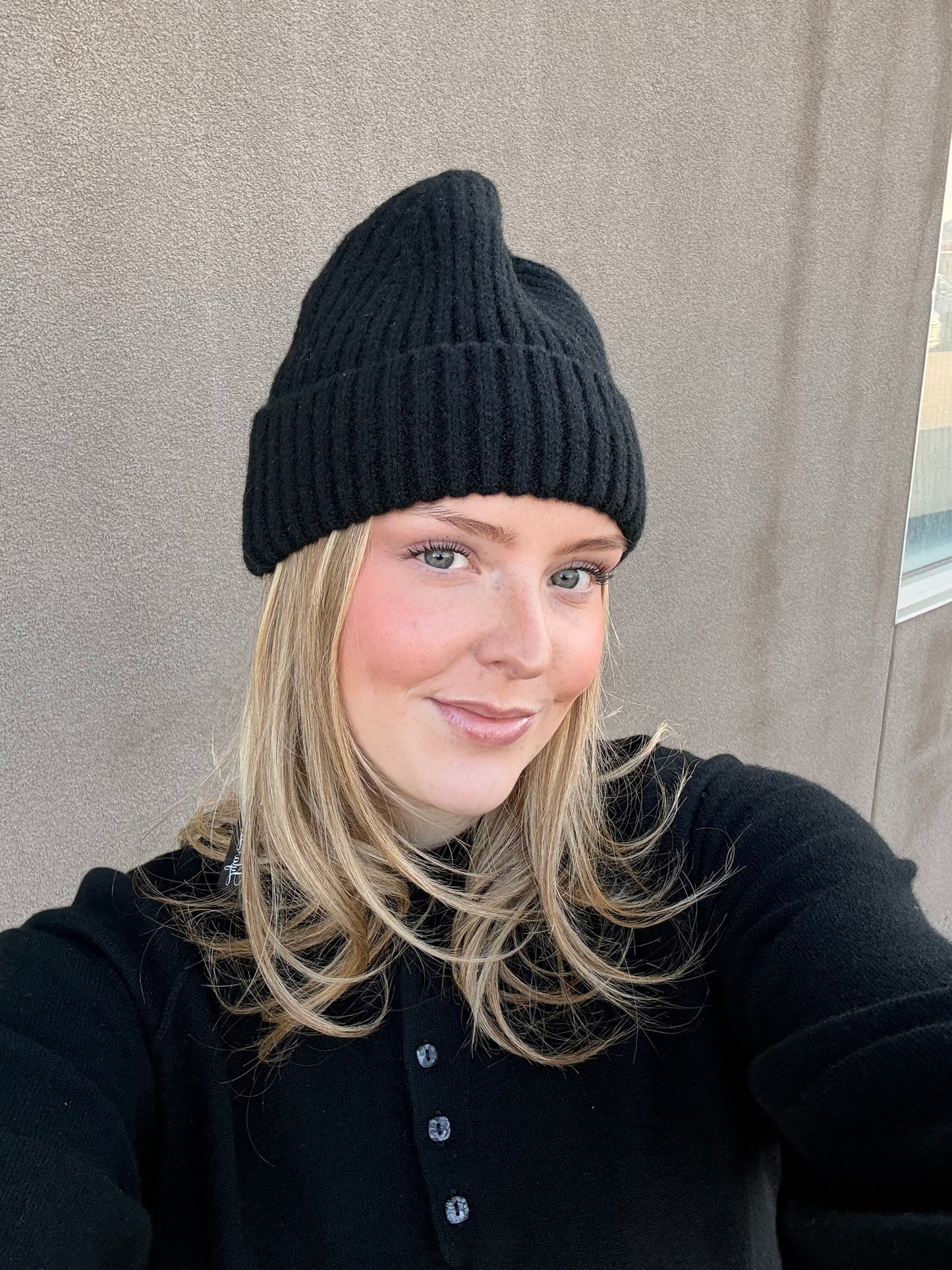 Lyla & Luxe Eco Knit Beanie Black