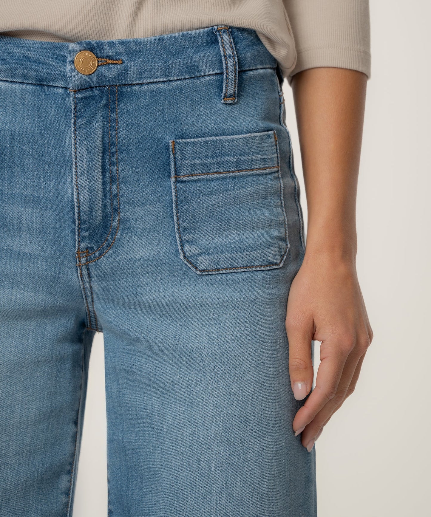 Kut Meg Wide Leg Jeans Totally