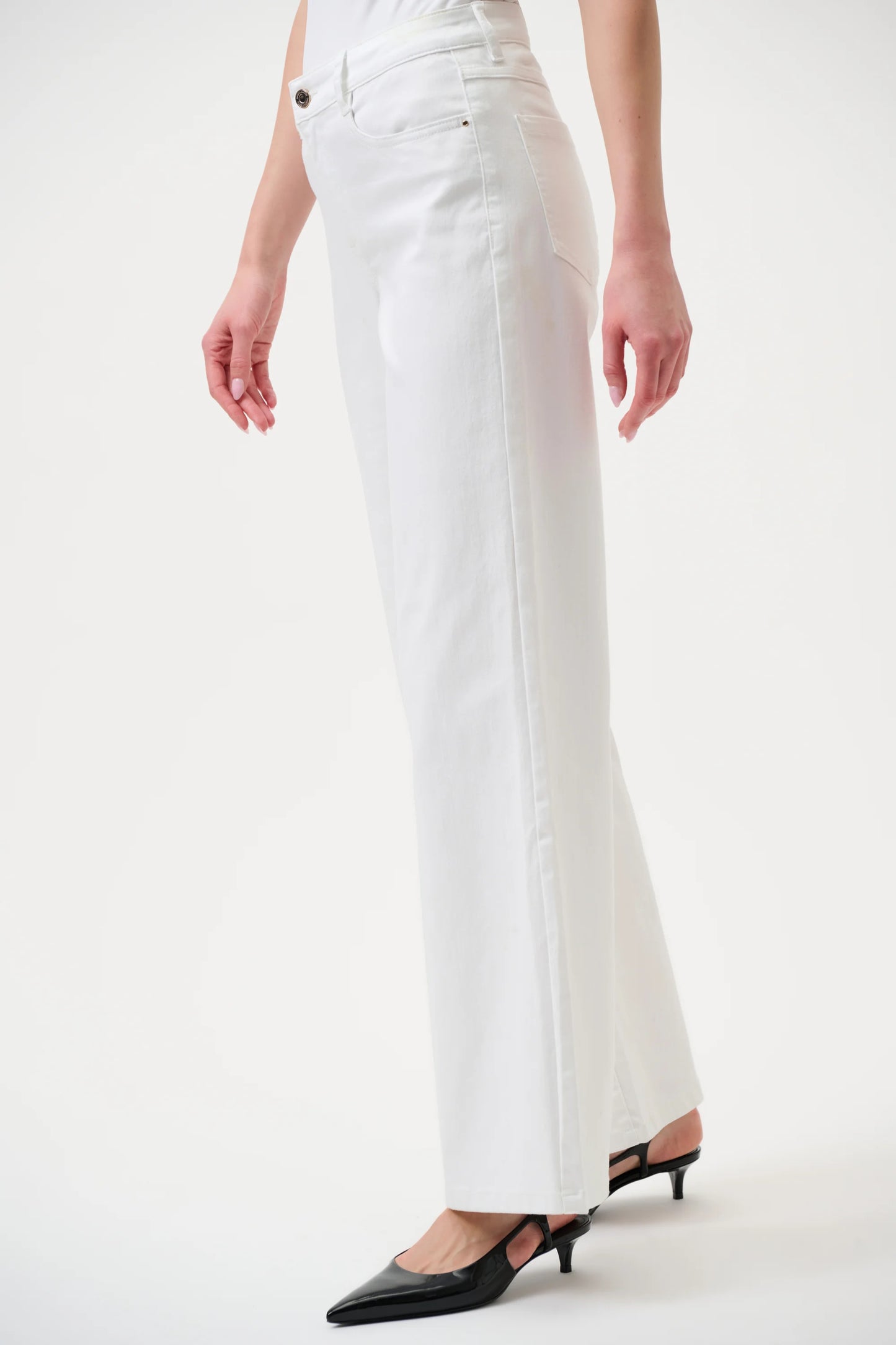 Joseph Ribkoff Goldie | Classic Wide-Leg Stretch Jeans White 251968XCO