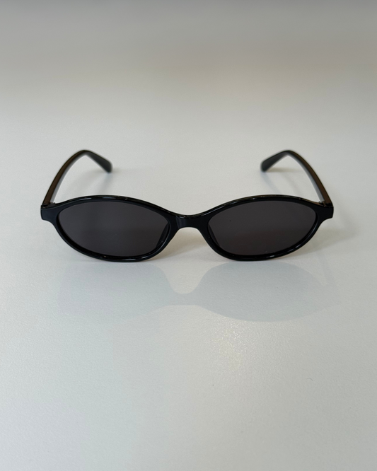Les Trouvailles De Jen Slim Sunnies Black