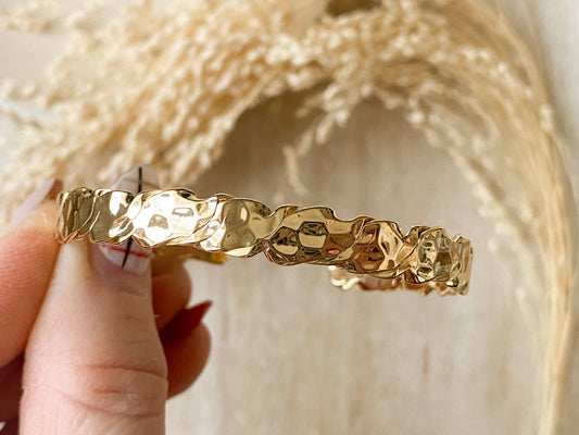 Agaveh Girl Hammered Bangle