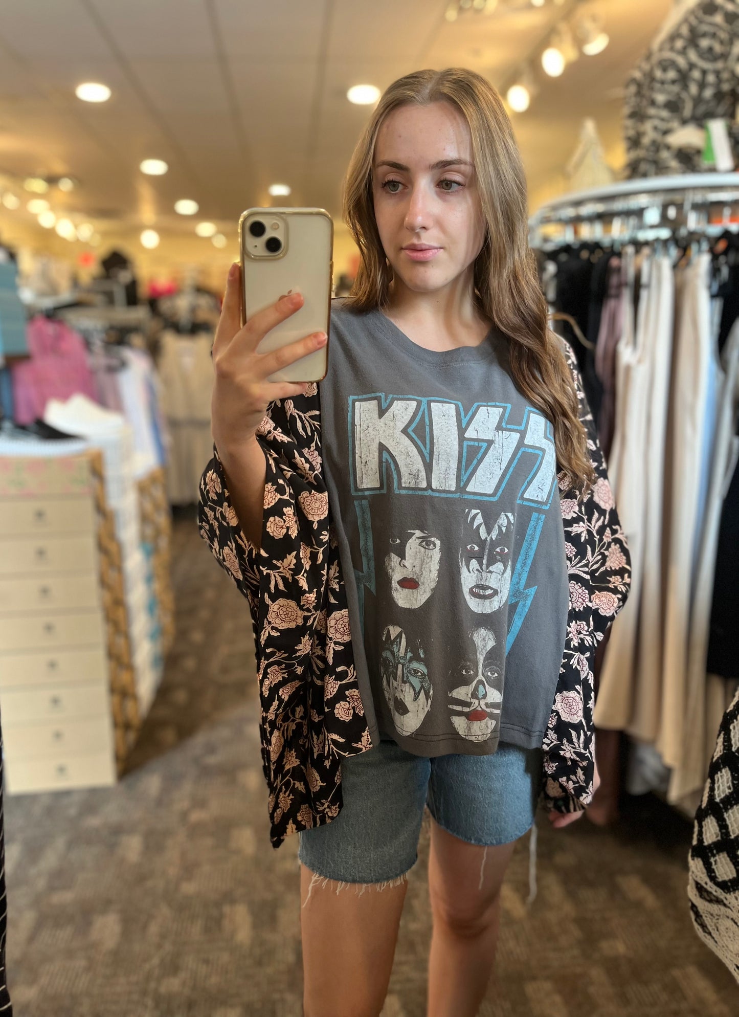 Shannon Passero Kiss Pullover