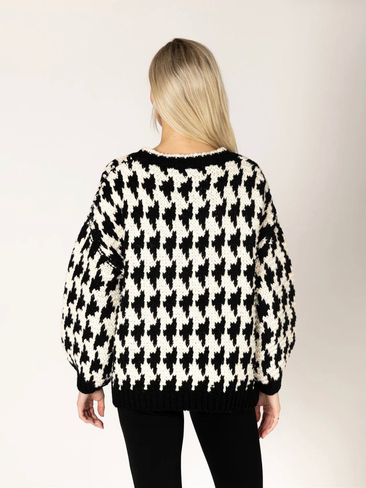 Lyla & Luxe Libby Houndstooth Cardigan