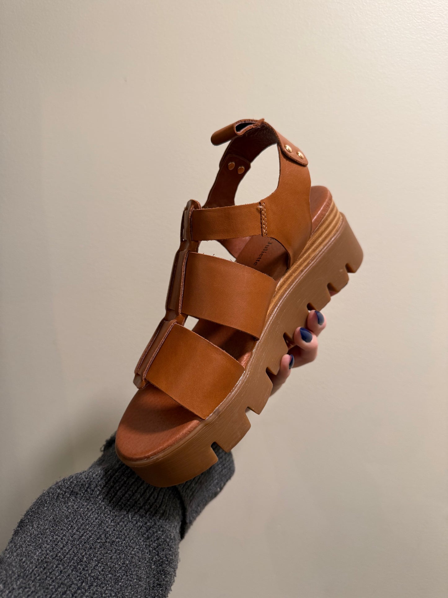Django & Juliette Relie Sandals Dk Rum