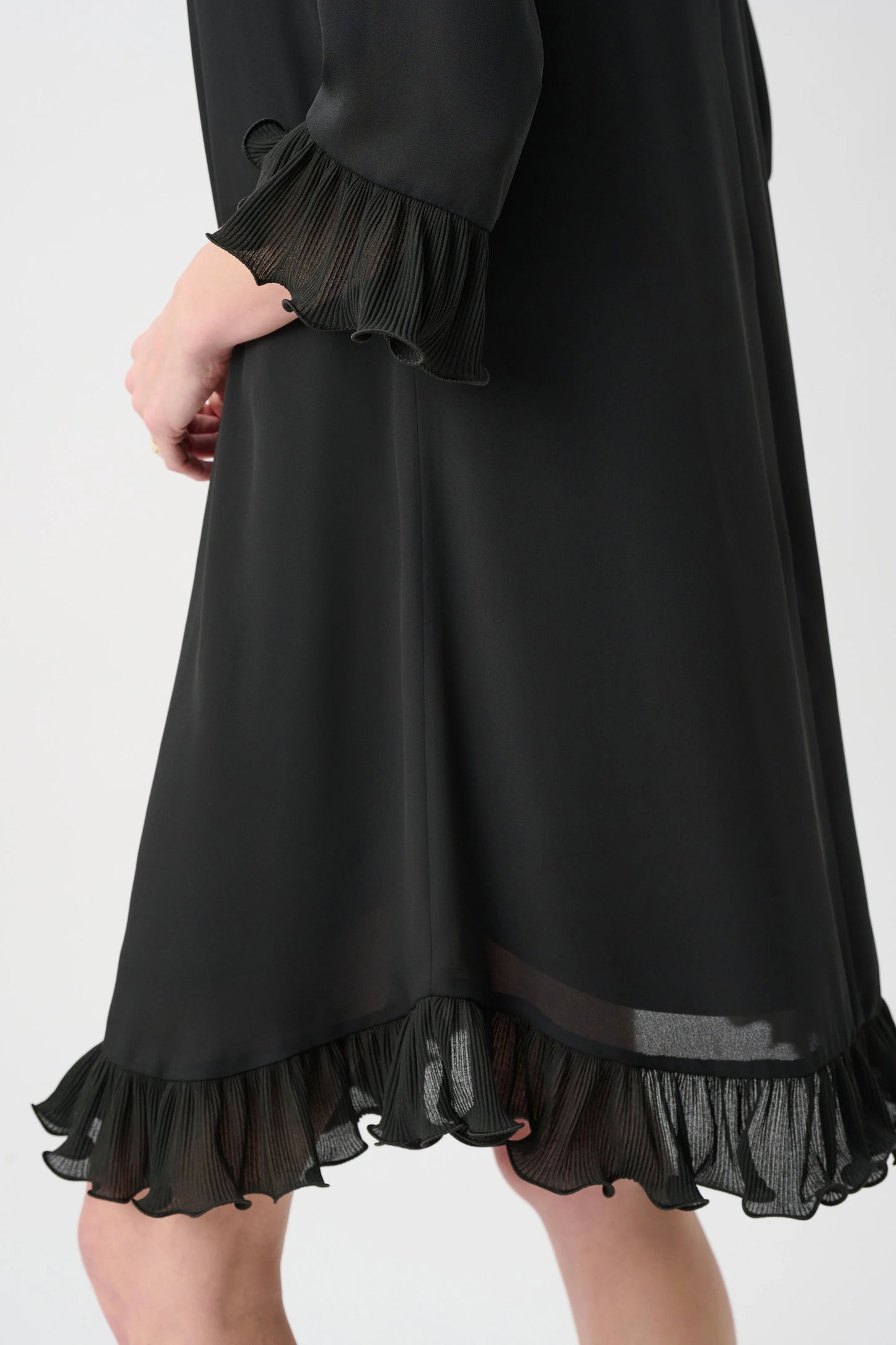 Georgette Ruffled-Trim Trapeze Dress
263189