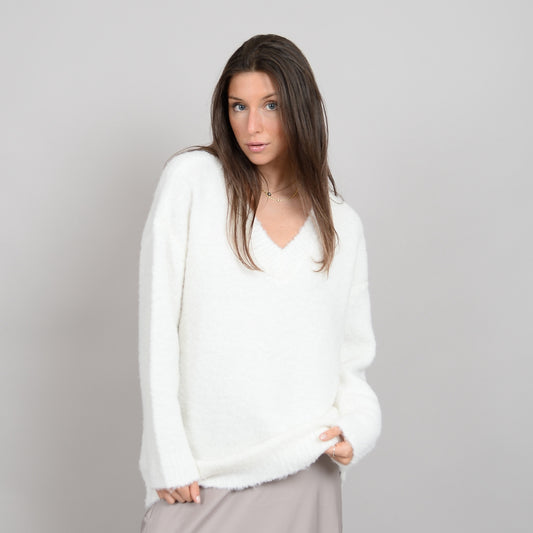 RD Style Hripsime V-Neck Sweater White