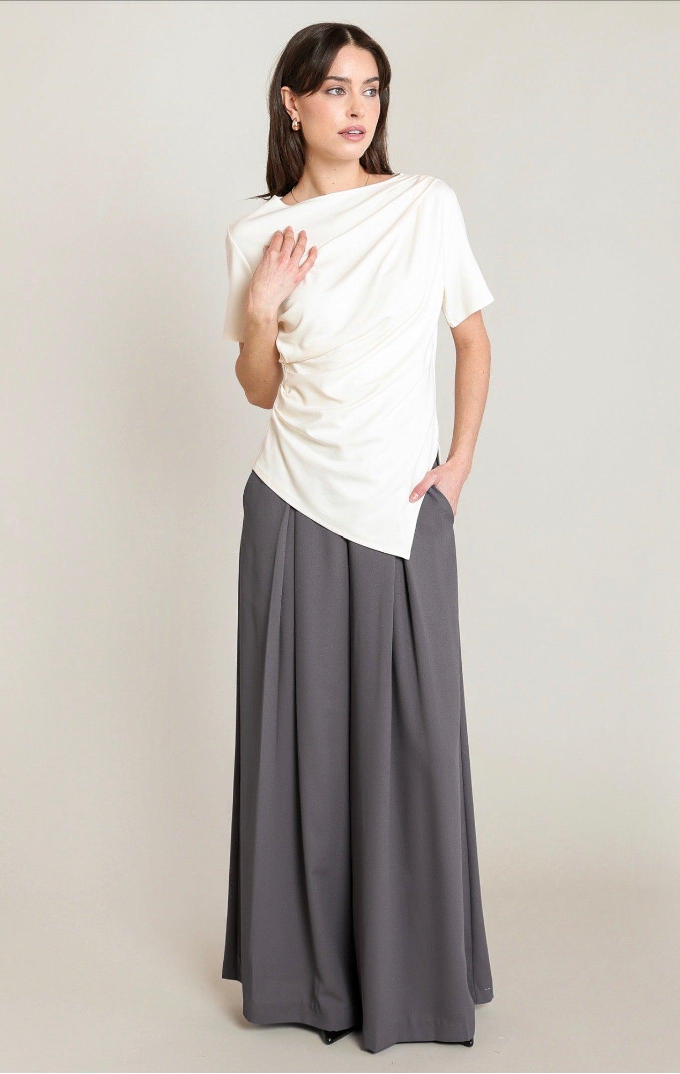 Black Tape Wide Leg Pleat Pants Medium Grey