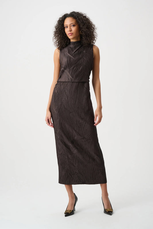 Pleated Satin Sleeveless Midi Dress
263147