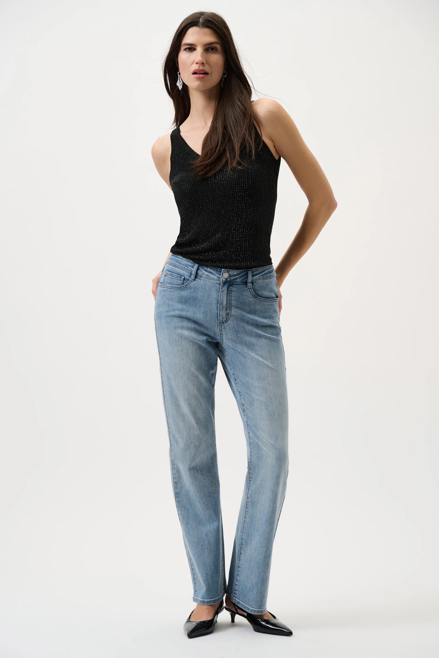 Metallic Knitted Camisole with Rhinestones
252915CO
Essential / Must-Have Hots